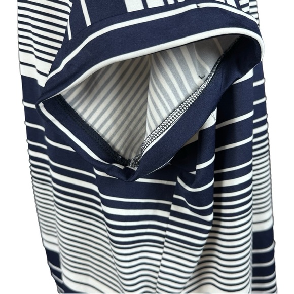 M.I.K.O. Plus Blue and White Pullover Striped Cap Sleeve Top Size 2X - Picture 7 of 13